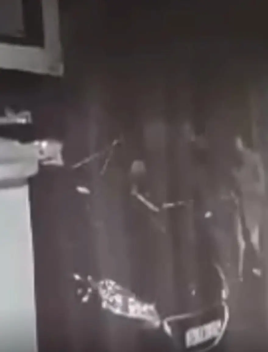 Kaldırımda yürüyen adam ölümden döndü: İç kanama geçirdi, dalağı alındı, kaburgaları kırıldı 2