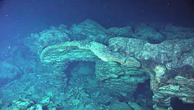 Patlama yaklaşıyor: Dünyanın en aktif sualtı yanardağı balon gibi şişti