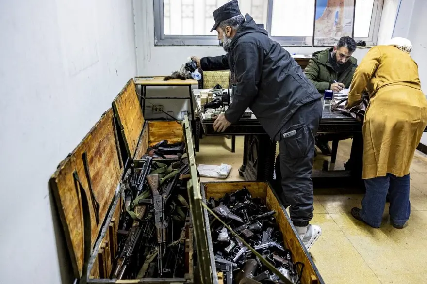 Tartus'ta Esad destekçilerine operasyon başlatıldı: Bir kısmı etkisiz hale getirildi 4 Tartus'ta Esad destekçilerine operasyon başlatıldı: Bir kısmı etkisiz hale getirildi 4