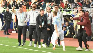 Medipol Başakşehir, Emre Belözoğlu ile tırmanışa geçti