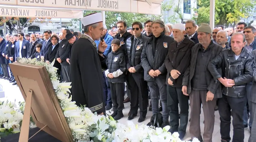 İş insanı Dilek Ertek için gıyabi cenaze namazı 2