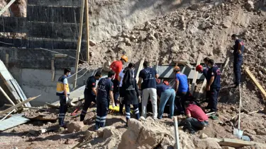 İnşaat kazısında göçük: 2 işçi öldü