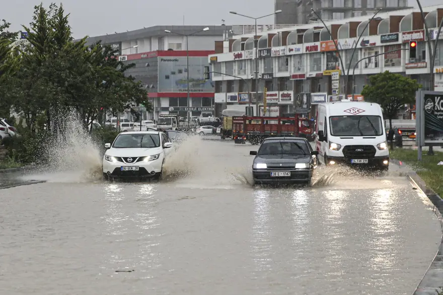 Ankara'daki sel can aldı: Bir ölü, bir kayıp 11