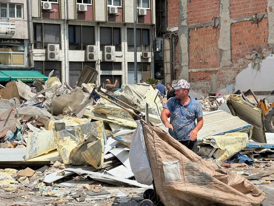 İstanbul’daki Uluslararası Emniyet Otogarı’nda yıkım 4