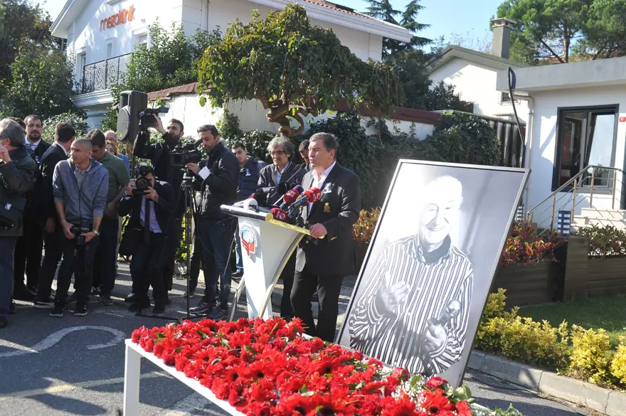 Halit Kıvanç son yolculuğuna uğurlandı 25