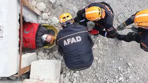 İzmir depremi kahramanlarının zorlu eğitimi (AFAD gönüllüsü nasıl olunur?)