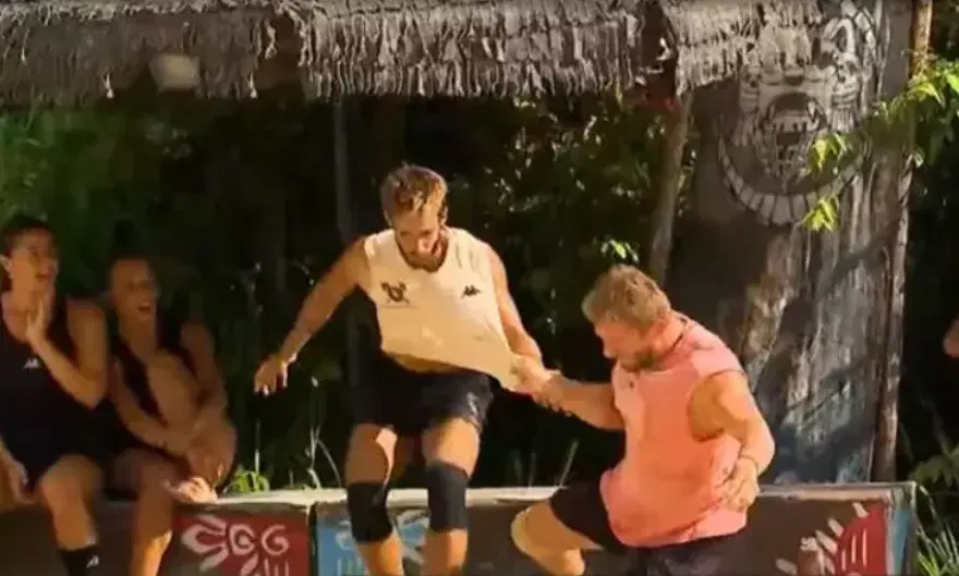 Survivor'da İsmail Balaban çılgına döndü! "Bu kabul edilebilir bir şey değil!" 2 Survivor'da İsmail Balaban çılgına döndü! "Bu kabul edilebilir bir şey değil!" 2