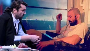 Saçlarını kazıtan Halil Sezai: Memnun musun corona virüs, memnun musun Çin?