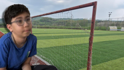 Halı sahada hayat karartan ihmal: Mahmut çift görmeye başladı!