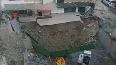 Güngören'de toprak kayması: 6 katlı binada çatlaklar oluştu