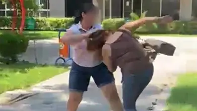 Dedektif gibi iz sürdü, kocasını başkasıyla bastı: Denizli'de saç başa kavga