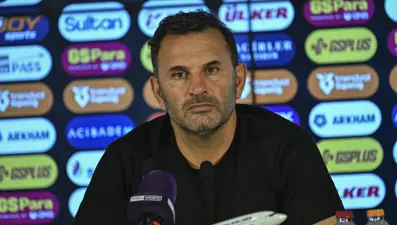 Okan Buruk: Hakemin performansından memnun değilim