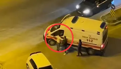 Adana’da ambulansa yumruklu saldırı: “Beni tanıyor musun?”