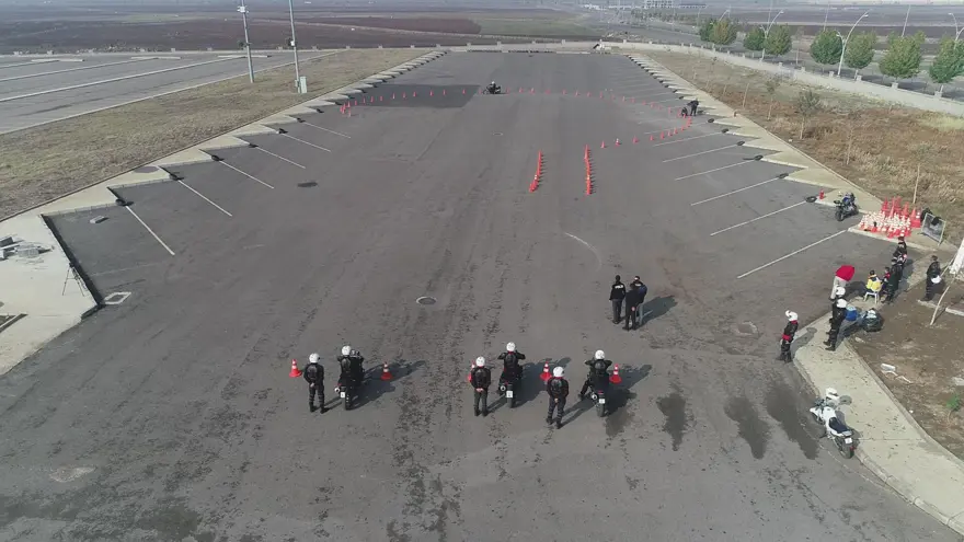 Yunusların zorlu eğitimi 13