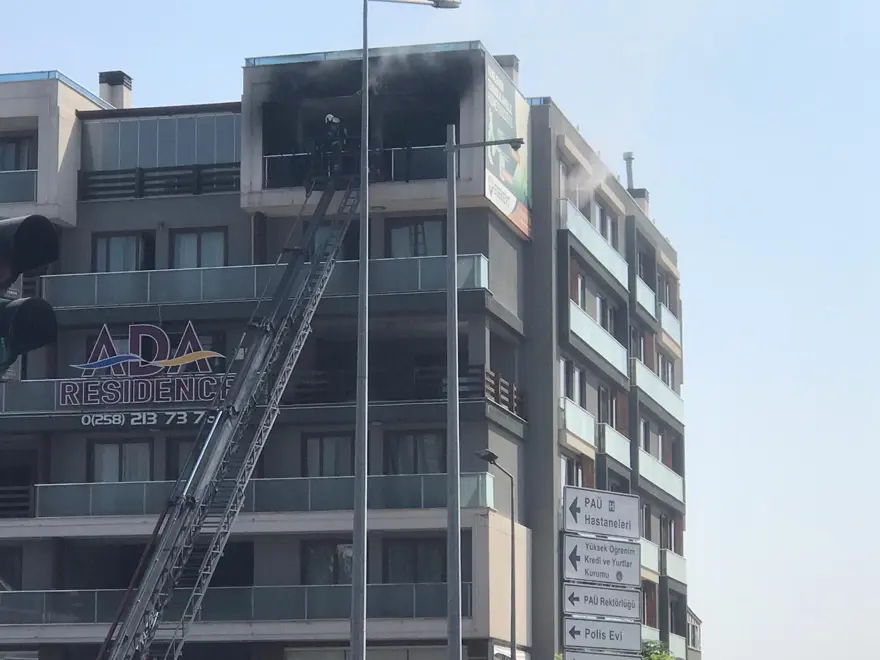 Denizli'de 7 katlı rezidansta yangın: 4 yıl önce de yangın çıkmış 5
