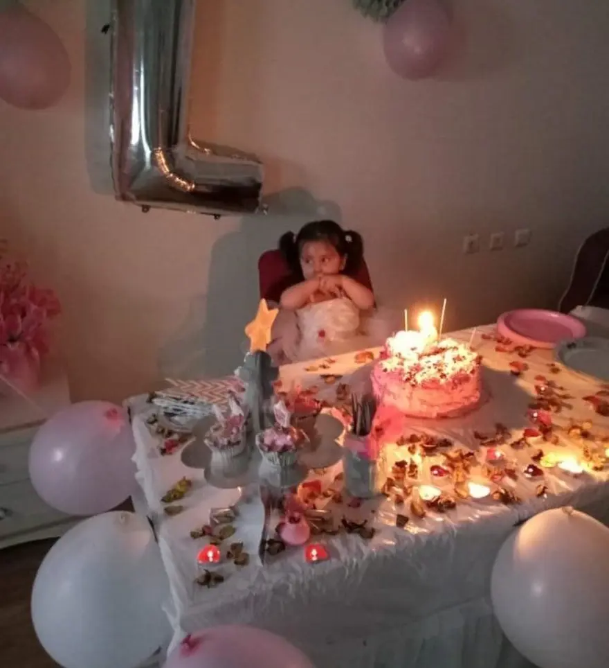 GİYİM MAĞAZASINDAKİ DERİN DONDURUCUDA SAKLAMIŞLAR 1