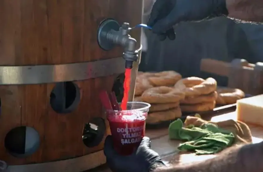 "ADANA’NIN GASTRONOMİ KENTİ OLDUĞU TESCİL EDİLECEK" 3 "ADANA’NIN GASTRONOMİ KENTİ OLDUĞU TESCİL EDİLECEK" 3