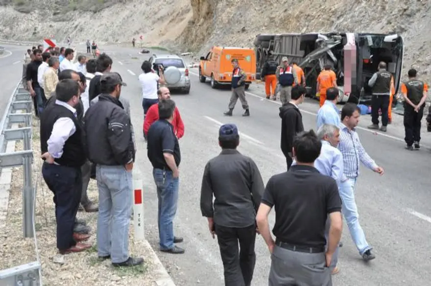 Aynı yolda yine ölümlü kaza 3 Aynı yolda yine ölümlü kaza 3