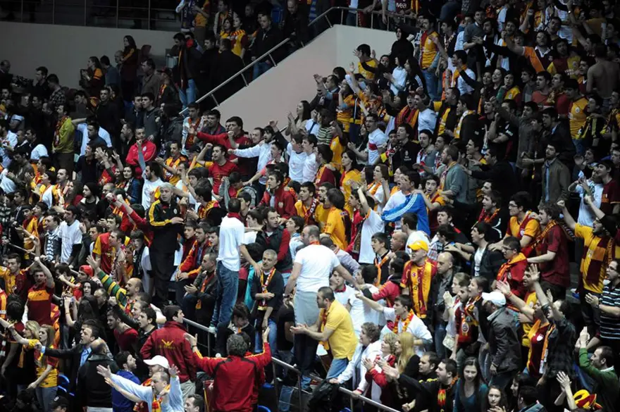 Galatasaray kupanın ucundan tuttu 5