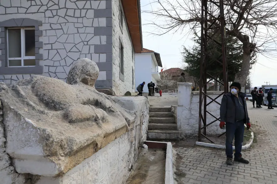 Korkuteli'nde tarihi eserleri müzeye vermeyiz nöbeti: 532 yıldır buradalar 12