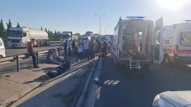 Kocaeli’de minibüs ile otomobil çarpıştı: 10 yaralı