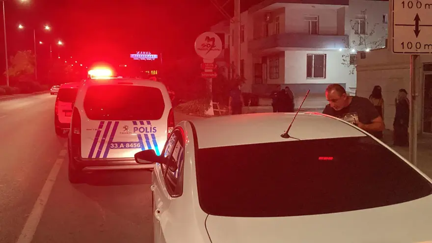 Resmi nikah yapılmadı diye düğünde kan aktı: 8 yaralı 1 Resmi nikah yapılmadı diye düğünde kan aktı: 8 yaralı 1