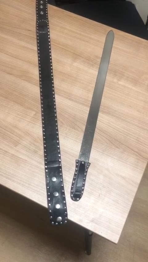 Esenyurt'ta şüpheli kişinin üzerinden kemer görünümlü döner bıçağı çıktı