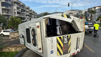 Aydın'da okul servisi kaza yaptı: Beşi öğrenci altı yaralı