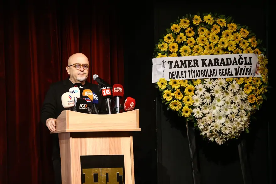 "BİZİ GERÇEKTEN ÇOK GÜLDÜRÜYORDU" 1