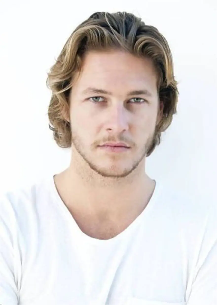 Luke Bracey 38
