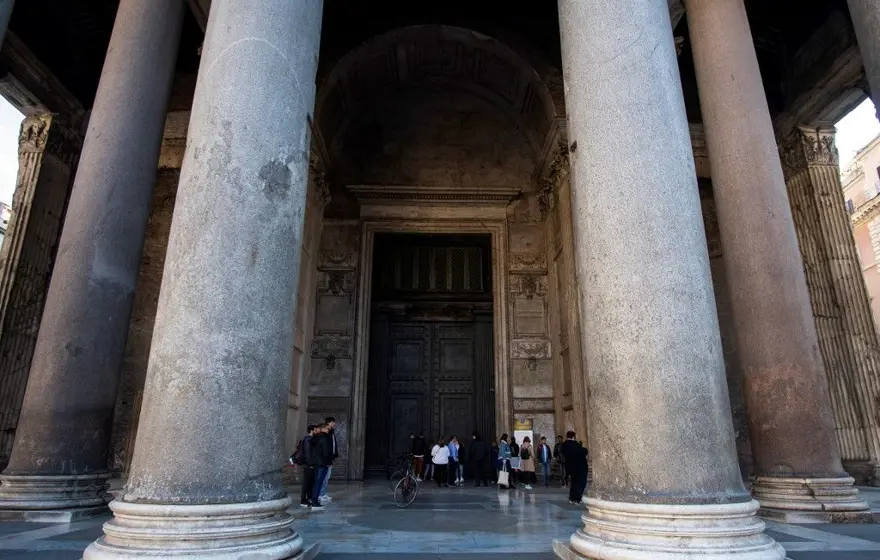 İtalya'da kız kardeşi karantinada ölen İtalyandan isyan çağrısı: Yardım edin 53