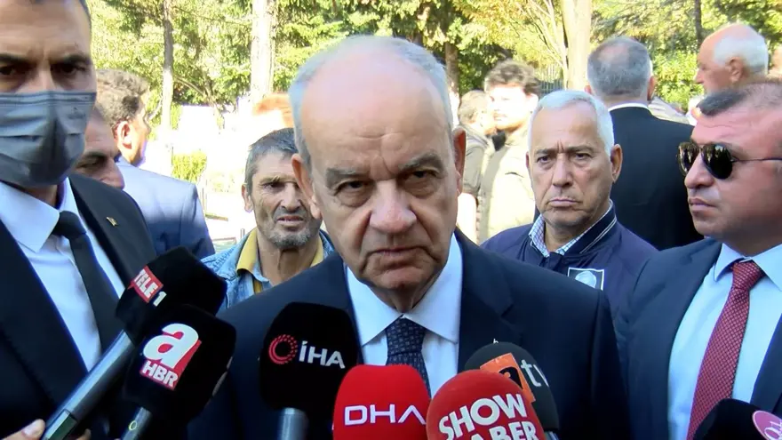 Halit Kıvanç son yolculuğuna uğurlandı 20