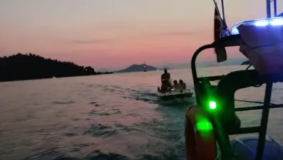 Fethiye açıklarında sürüklenen teknedeki 4 kişi kurtarıldı