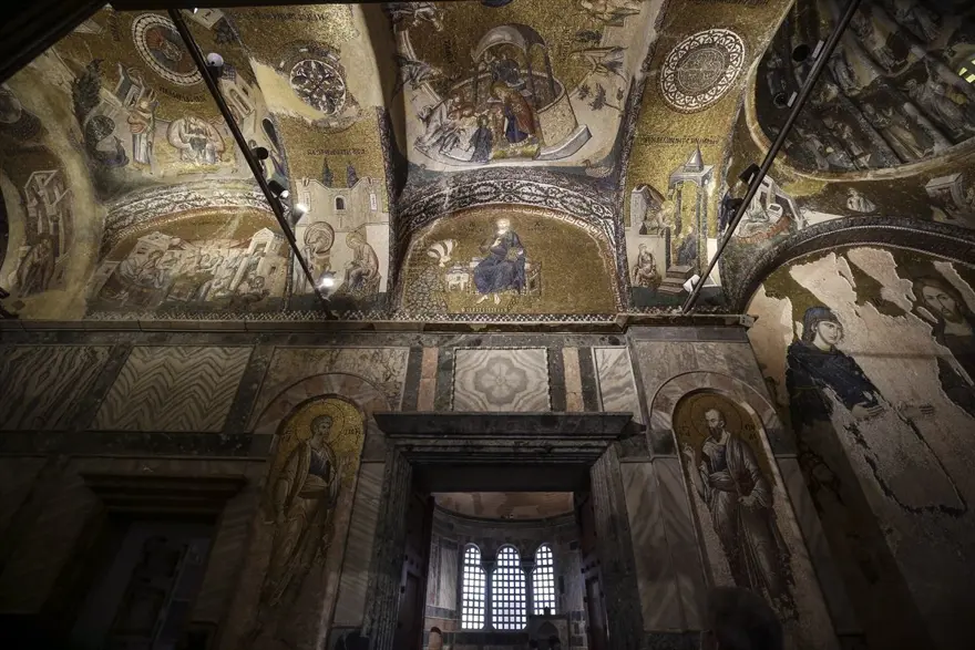 Kariye Camii ibadete açılıyor, karar Resmi Gazete'de 11