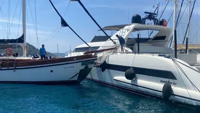 Göcek'te milyonluk kaza: Lüks motoryata çarptı