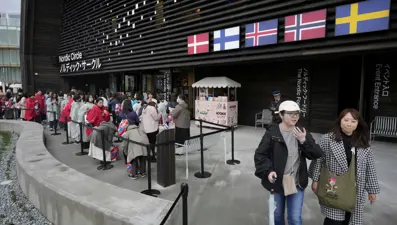 85 yıllık biletle fuara girmesine izin verildi