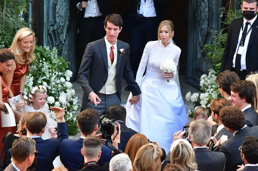 Dünyanın en zengin üçüncü kişisinin oğlu AlexandreArnault evlendi 26 Dünyanın en zengin üçüncü kişisinin oğlu AlexandreArnault evlendi 26