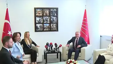Siyasi partiler arasında bayramlaşma günü | AK Parti ile CHP bayramlaşmasında "birlikte çalışma" mesajları