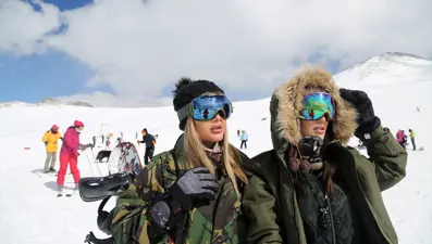 İran'da kayak merkezleri doldu taştı