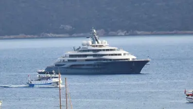 Mega yat "Flying Fox" Bodrum'da