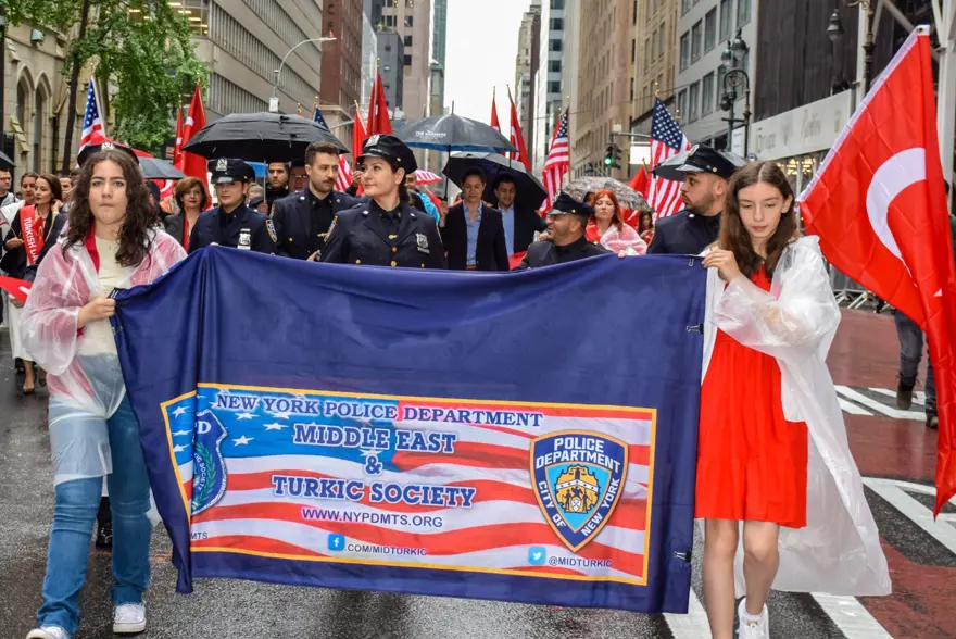 New York'ta Türk günü yürüyüşü 3