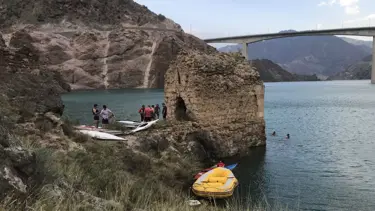Yusufeli Barajı'nda bot ve kano turizmi