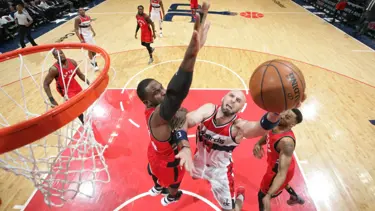Raptors deplasmanda kazandı