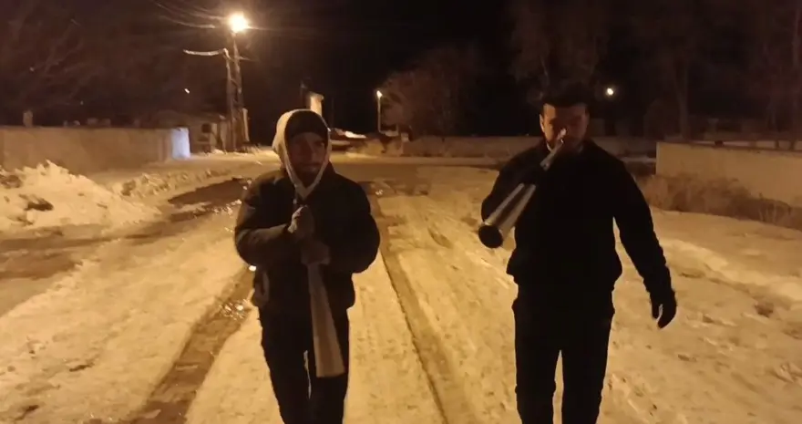 Bir köyde 60 yıldır borazanla sahura kalkıyorlar: "Eskiden askere gidecek gençler bu işi yapardı" 1