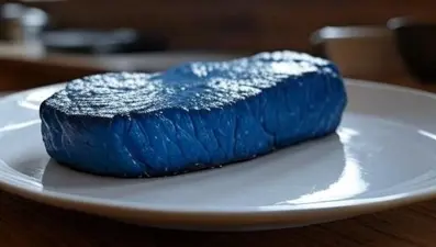 Avladığı hayvanın eti mavi çıktı: "O eti yemeyin!"