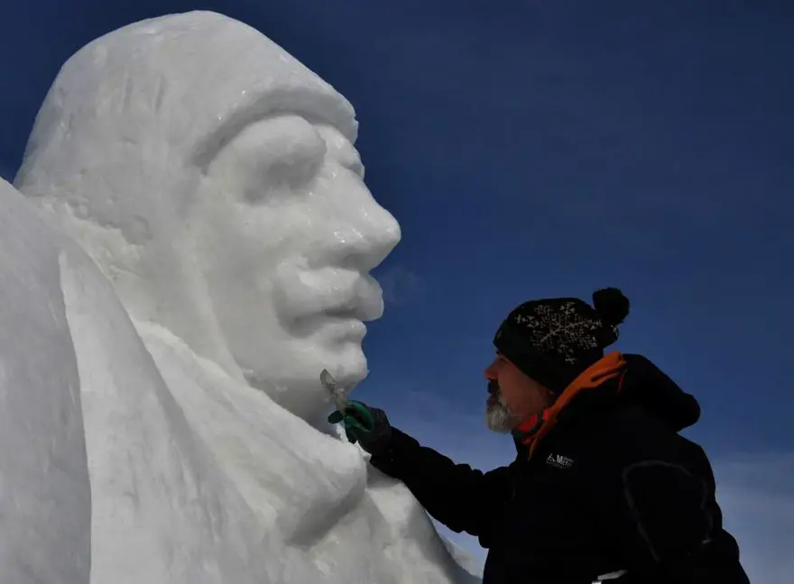 Sarıkamış şehitlerini anmak için heykeller yapılıyor 1