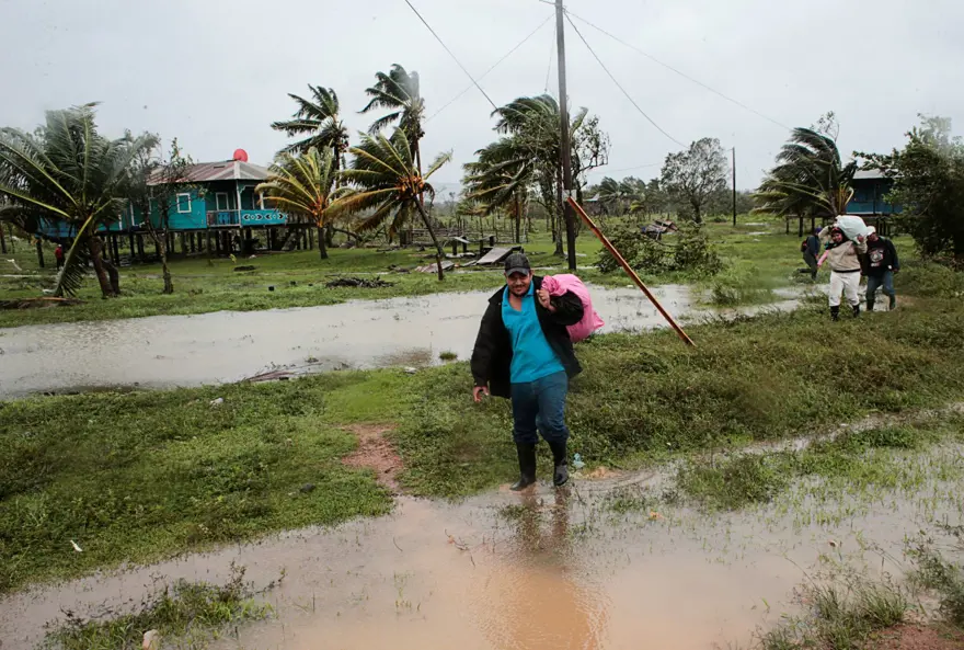 Iota kasırgası Orta Amerika'yı da vurdu: 23 ölü 1