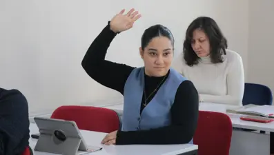 Doktorlar 2 yaşındayken "Konuşamaz, yürüyemez" demişler: 11 yıllık tedavi sonrası mucizeyi yaşıyor