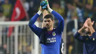Fenerbahçe Fabiano Ribeiro ile sözleşme yeniliyor