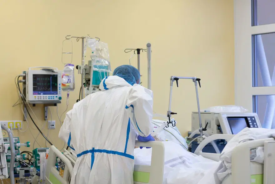 Omicron’a dair ilk bilimsel veriler geldi: 3 kat daha fazla yeniden enfekte etme yeteneğine sahip 6 Omicron’a dair ilk bilimsel veriler geldi: 3 kat daha fazla yeniden enfekte etme yeteneğine sahip 6